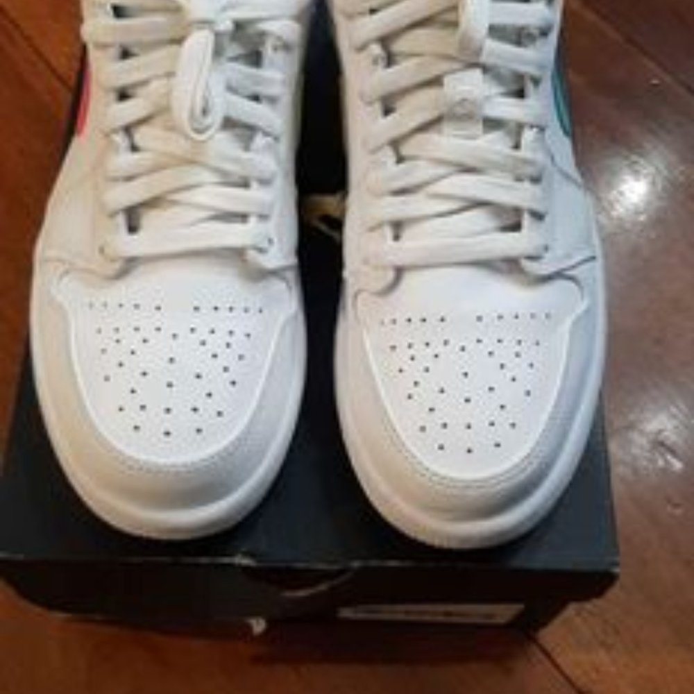 Mens Air Jordan 1 Low - Picture 3 of 6
